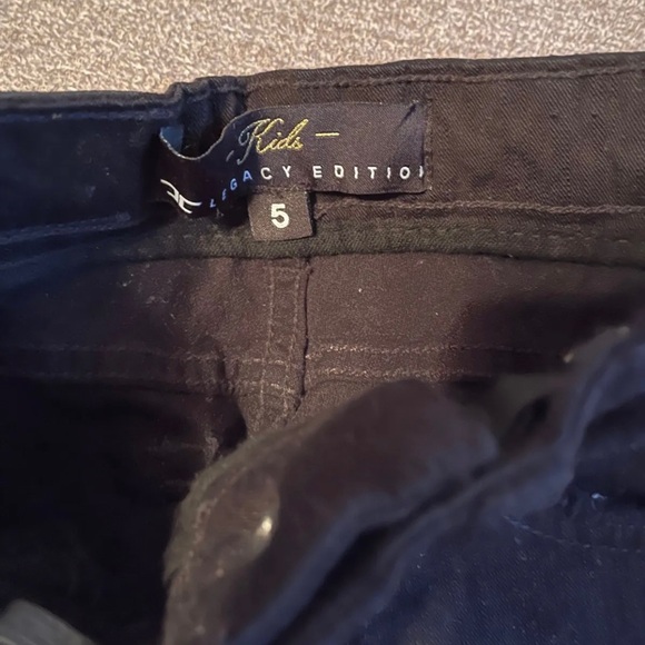 Boys Ripped Striped Jeans With Size 5 Very Nice!!
Jordan Craig Legacy Edition - Picture 3 of 4